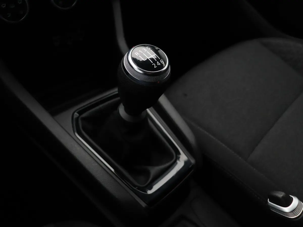 1.0 TCe Business Zen Bi-Fuel | LPG G3 | Voordelig rijden | Cruise Control | Metallic Lak | Apple Carplay & Android Auto | LED Koplampen | Parkeersensoren |