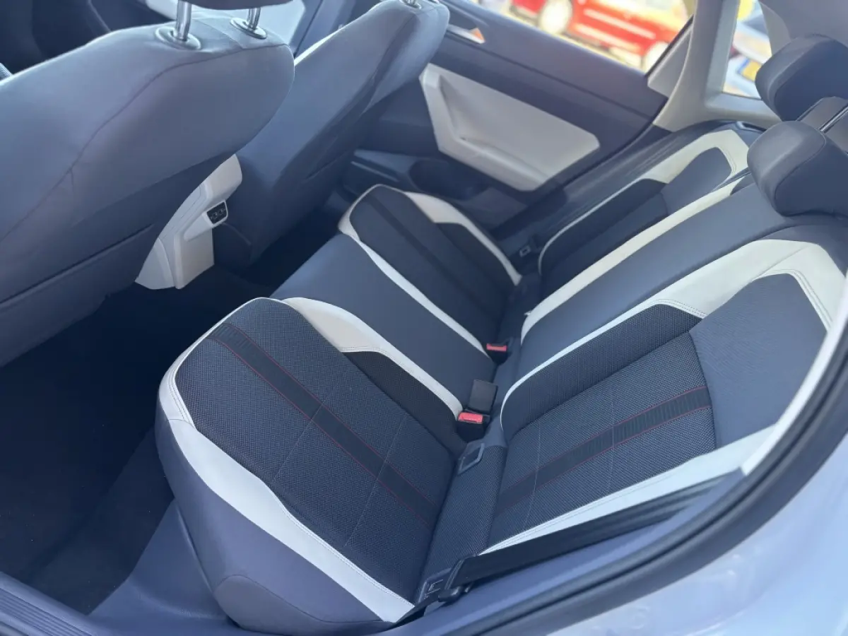1.0 TSI R-line Beats