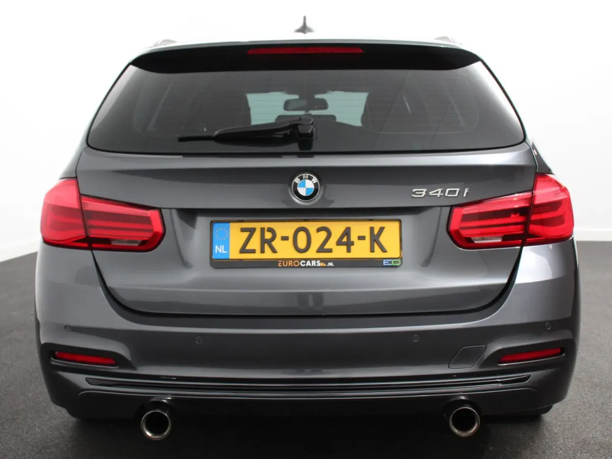 340i 326 pk Automaat Sport-Line Navigatie Climate Control Cruise Control Led Elektrische bedienbare achterklep Extra Getint Glas Lichtmetalen velgen 18" Stoelverwarming