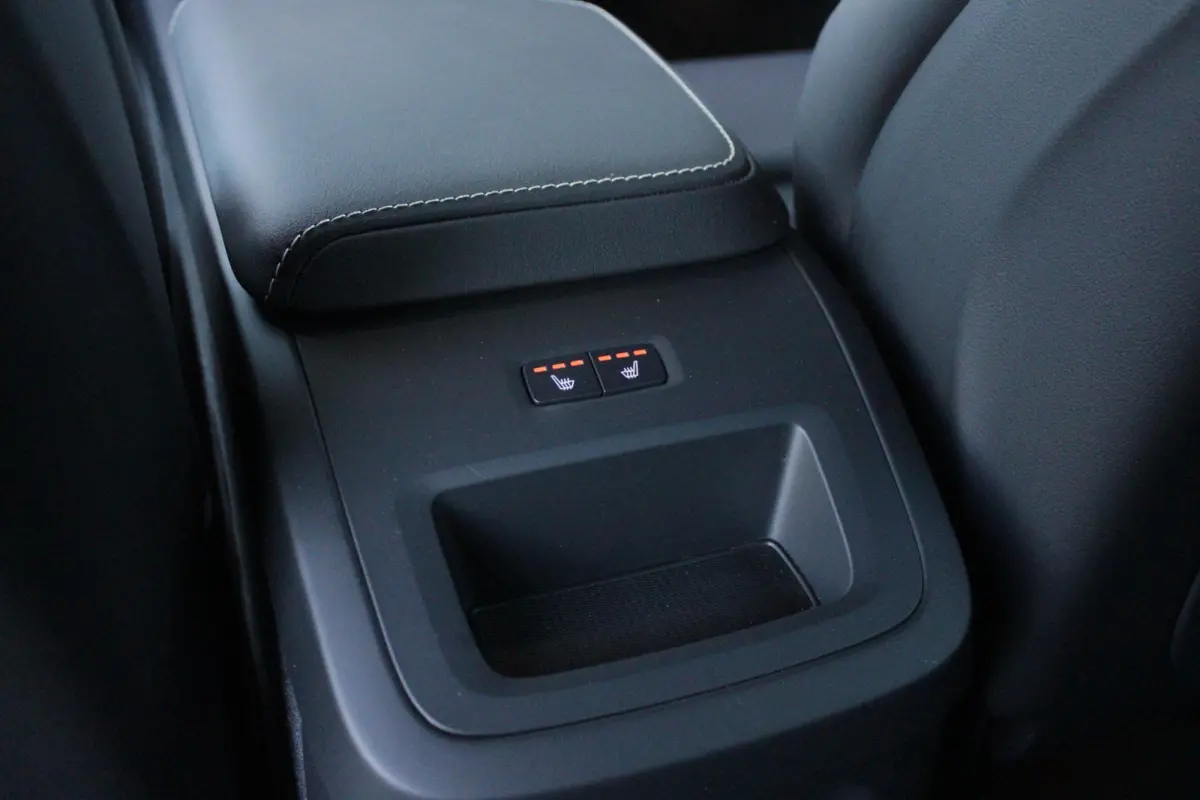 2.0 T8 Plug-in-hybrid AWD POLESTAR ENGINEERED | BOWERS & WILKINS PREMIUM SOUND SYSTEM | PANORAMA SCHUIF/KANTEL DAK  | ELEKTRISCH WEGKLAPBARE TREKHAAK | 360° SURROUND VIEW CAMERA'S | STOEL/S