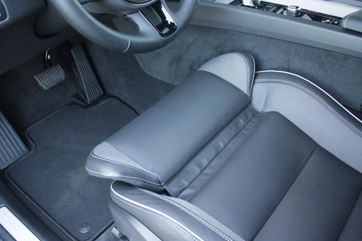 2.0 T8 Plug-in-hybrid AWD POLESTAR ENGINEERED | BOWERS & WILKINS PREMIUM SOUND SYSTEM | PANORAMA SCHUIF/KANTEL DAK  | ELEKTRISCH WEGKLAPBARE TREKHAAK | 360° SURROUND VIEW CAMERA'S | STOEL/S