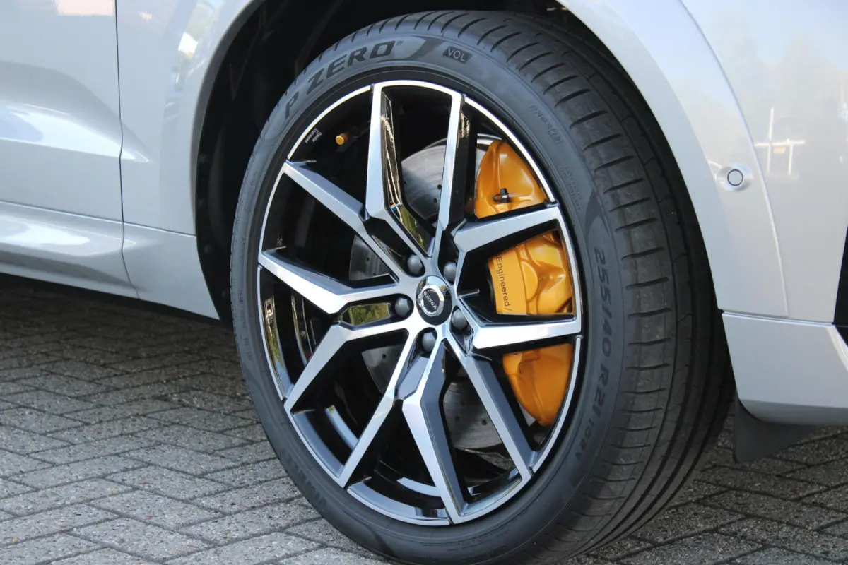 2.0 T8 Plug-in-hybrid AWD POLESTAR ENGINEERED | BOWERS & WILKINS PREMIUM SOUND SYSTEM | PANORAMA SCHUIF/KANTEL DAK  | ELEKTRISCH WEGKLAPBARE TREKHAAK | 360° SURROUND VIEW CAMERA'S | STOEL/S