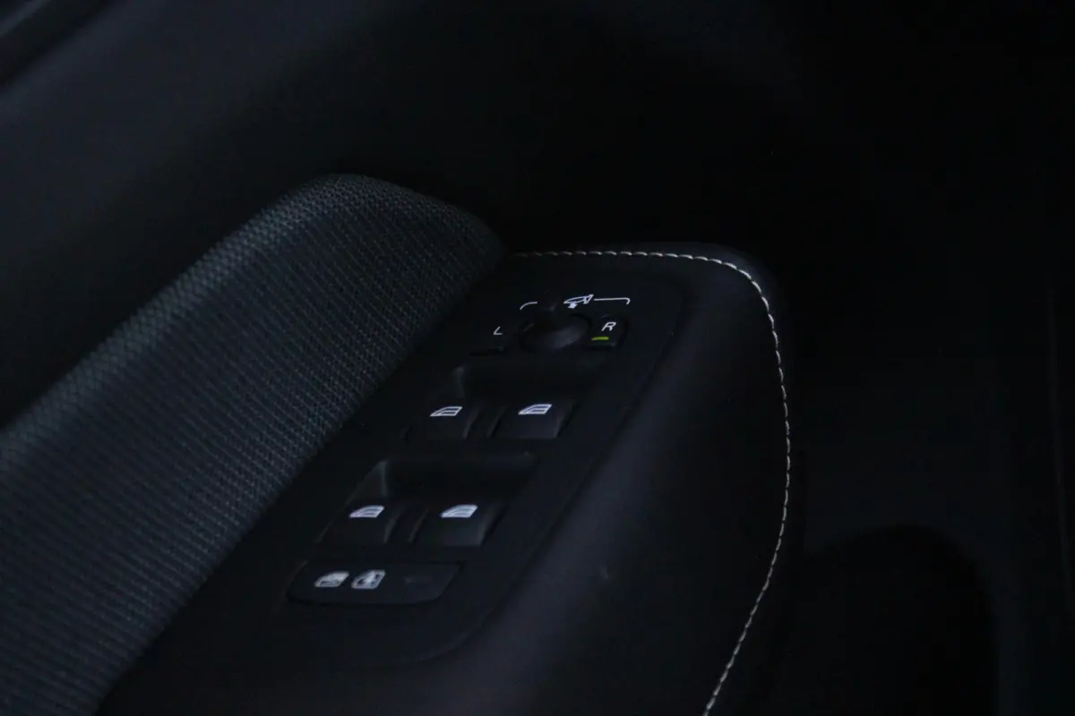 2.0 T8 Plug-in-hybrid AWD POLESTAR ENGINEERED | BOWERS & WILKINS PREMIUM SOUND SYSTEM | PANORAMA SCHUIF/KANTEL DAK  | ELEKTRISCH WEGKLAPBARE TREKHAAK | 360° SURROUND VIEW CAMERA'S | STOEL/S