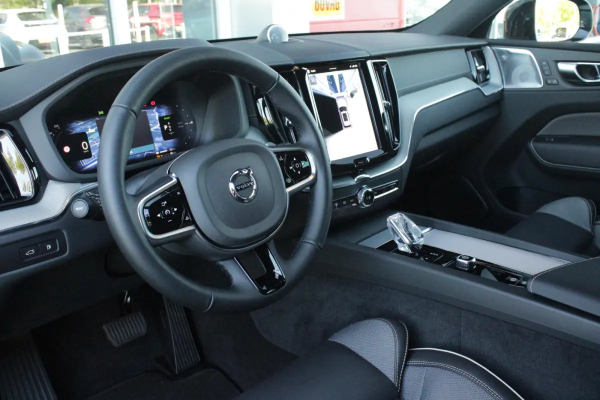 2.0 T8 Plug-in-hybrid AWD POLESTAR ENGINEERED | BOWERS & WILKINS PREMIUM SOUND SYSTEM | PANORAMA SCHUIF/KANTEL DAK  | ELEKTRISCH WEGKLAPBARE TREKHAAK | 360° SURROUND VIEW CAMERA'S | STOEL/S