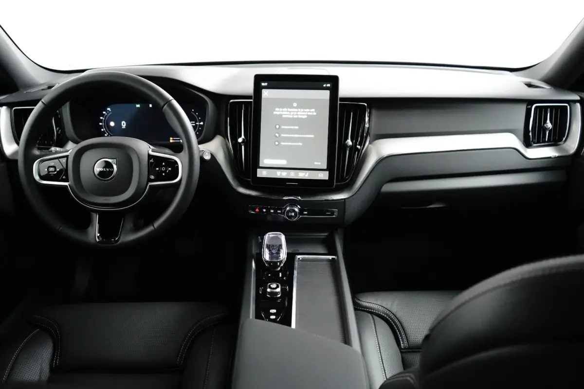 T6 Plug-in Hybrid AWD Plus Black Edition | Head-Up | Stoelventilatie | 360° Camera | Harman/Kardon | Panoramadak | Trekhaak