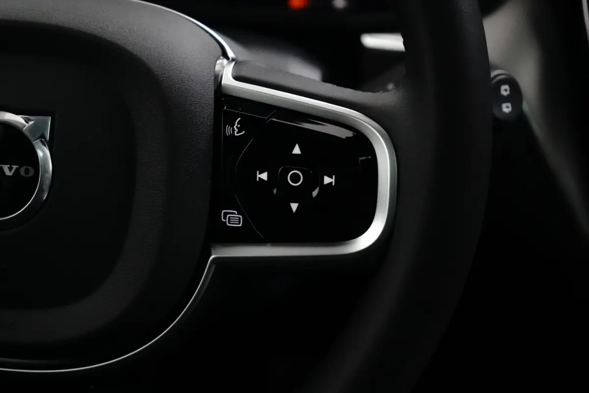 T6 Plug-in Hybrid AWD Plus Black Edition | Head-Up | Stoelventilatie | 360° Camera | Harman/Kardon | Panoramadak | Trekhaak