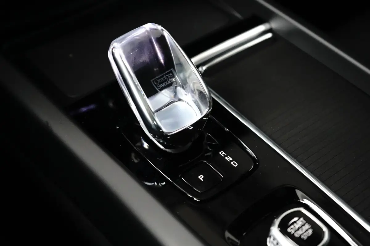 T6 Plug-in Hybrid AWD Plus Black Edition | Head-Up | Stoelventilatie | 360° Camera | Harman/Kardon | Panoramadak | Trekhaak