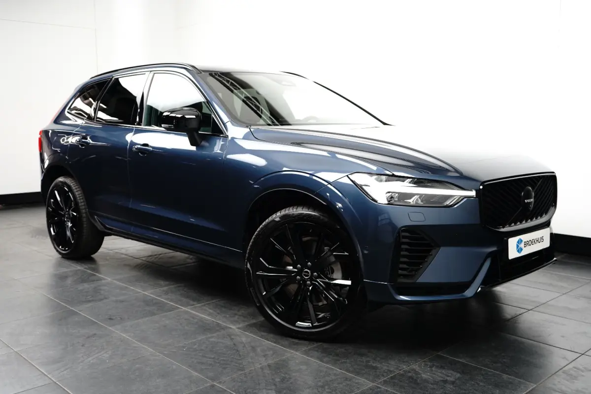 T6 Plug-in Hybrid AWD Plus Black Edition | Head-Up | Stoelventilatie | 360° Camera | Harman/Kardon | Panoramadak | Trekhaak