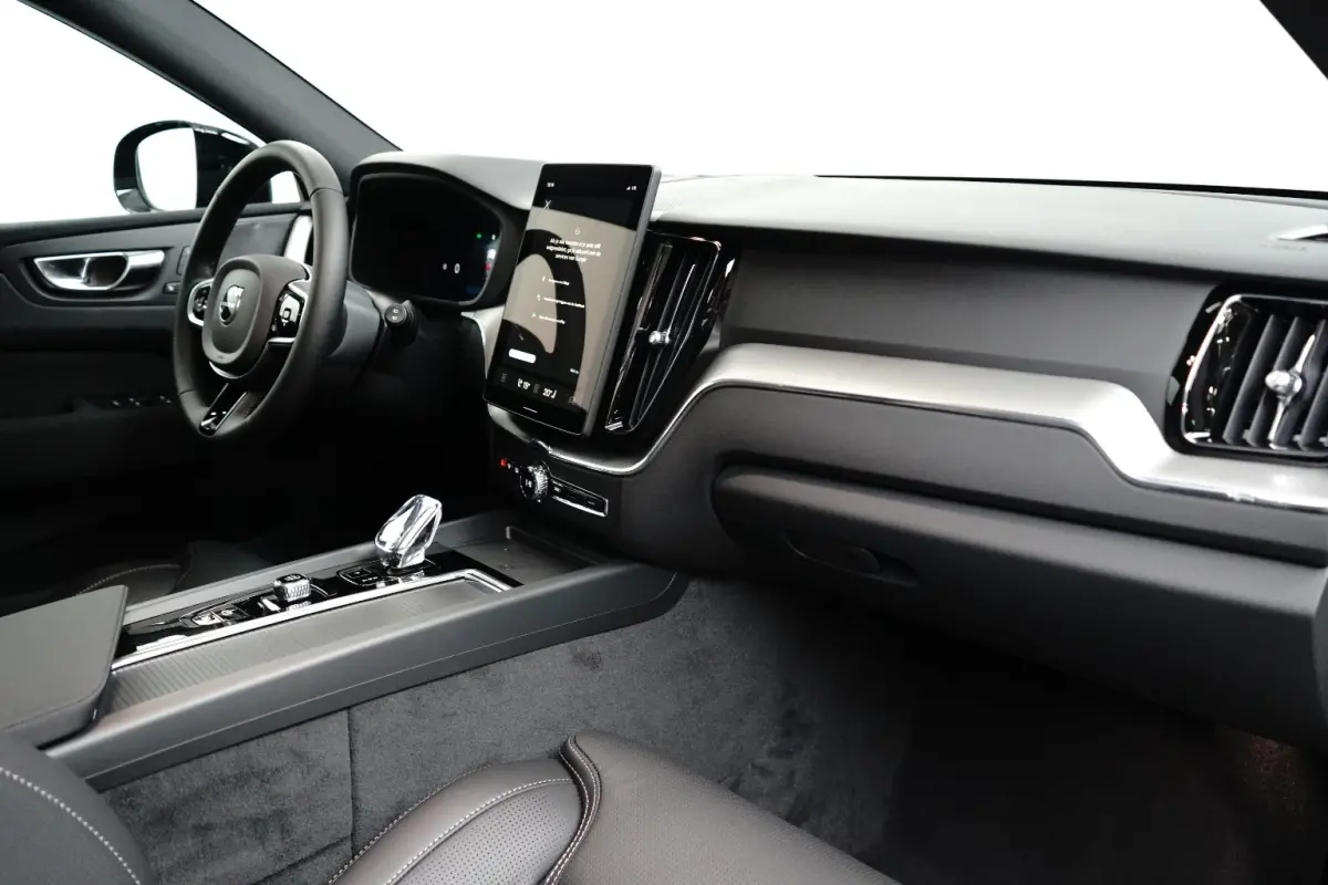 T6 Plug-in Hybrid AWD Plus Black Edition | Head-Up | Stoelventilatie | 360° Camera | Harman/Kardon | Panoramadak | Trekhaak