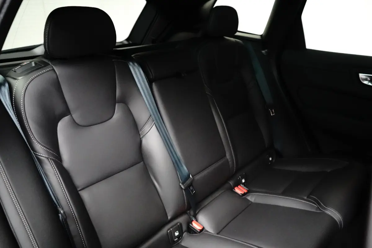 T6 Plug-in Hybrid AWD Plus Black Edition | Head-Up | Stoelventilatie | 360° Camera | Harman/Kardon | Panoramadak | Trekhaak