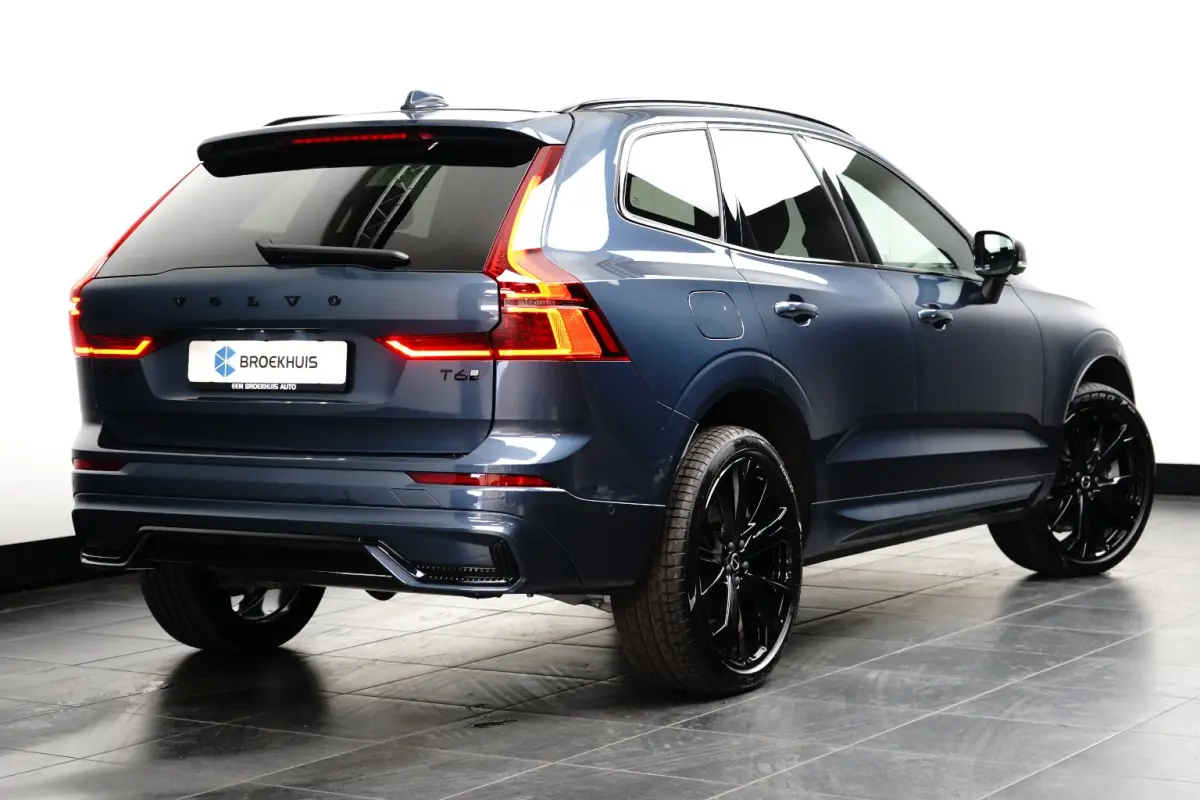 T6 Plug-in Hybrid AWD Plus Black Edition | Head-Up | Stoelventilatie | 360° Camera | Harman/Kardon | Panoramadak | Trekhaak