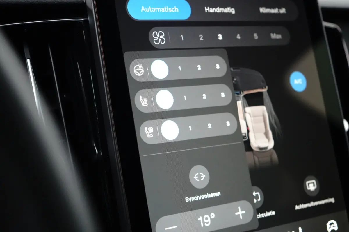 T6 Plug-in Hybrid AWD Plus Black Edition | Head-Up | Stoelventilatie | 360° Camera | Harman/Kardon | Panoramadak | Trekhaak