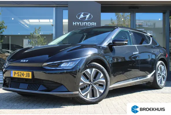 Plus 58 kWh | Achteruitrijcamera | DAB ontvanger | Keyless entry