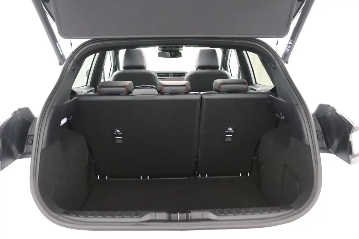 1.0 EcoBoost ST-Line X | Panoramadak | Winterpack | Adaptive Cruise | BLIS | CarPlay/Android Auto | 360 Camera