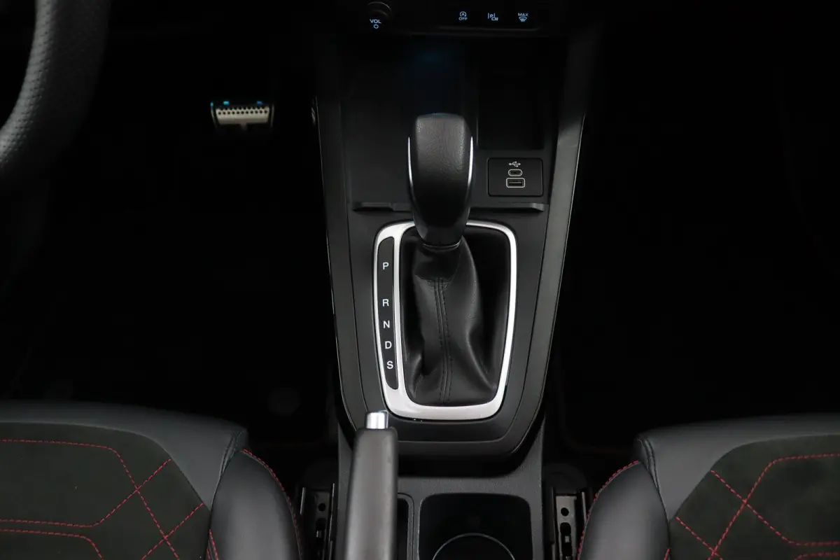 1.0 EcoBoost ST-Line X | Panoramadak | Winterpack | Adaptive Cruise | BLIS | CarPlay/Android Auto | 360 Camera