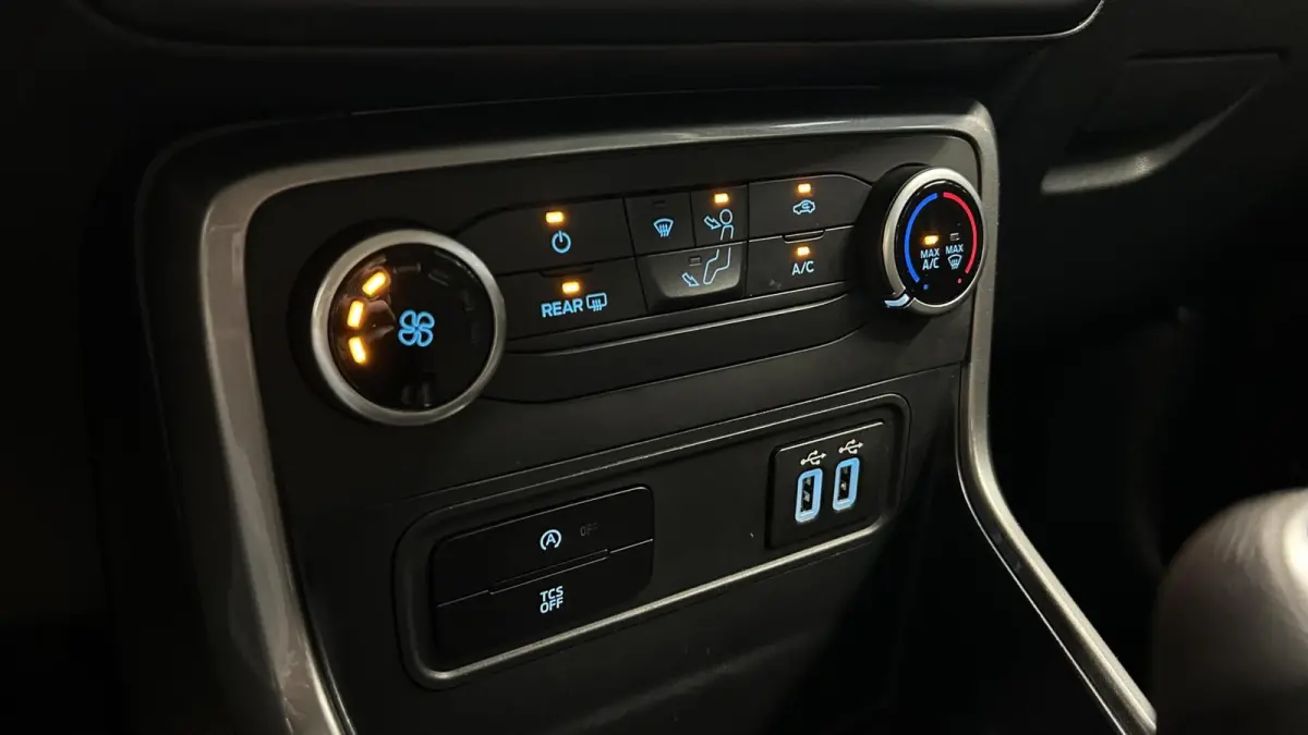 1.0 EcoBoost Connected CARPLAY NAVI CRUISE ECC LM.