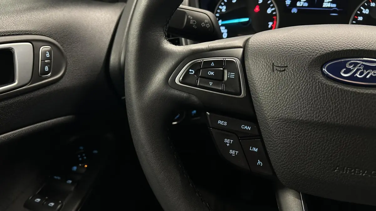 1.0 EcoBoost Connected CARPLAY NAVI CRUISE ECC LM.