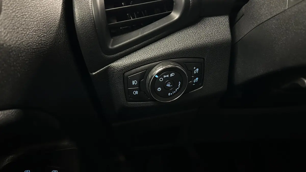 1.0 EcoBoost Connected CARPLAY NAVI CRUISE ECC LM.