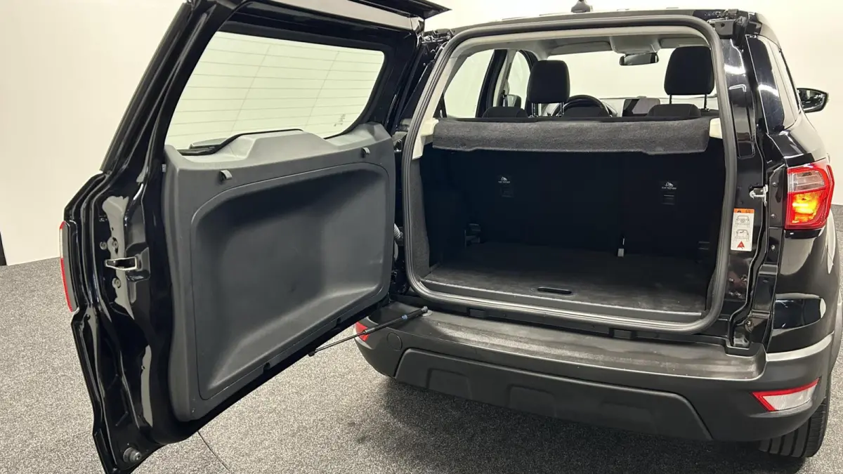 1.0 EcoBoost Connected CARPLAY NAVI CRUISE ECC LM.