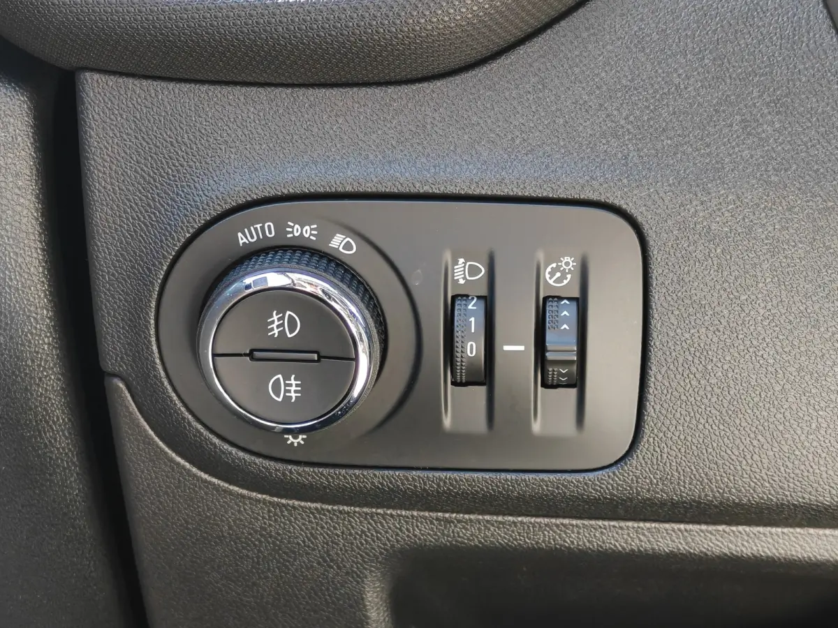 1.2 Turbo Elegance / Carplay / Stoelverwarming / Cruise / Airco /