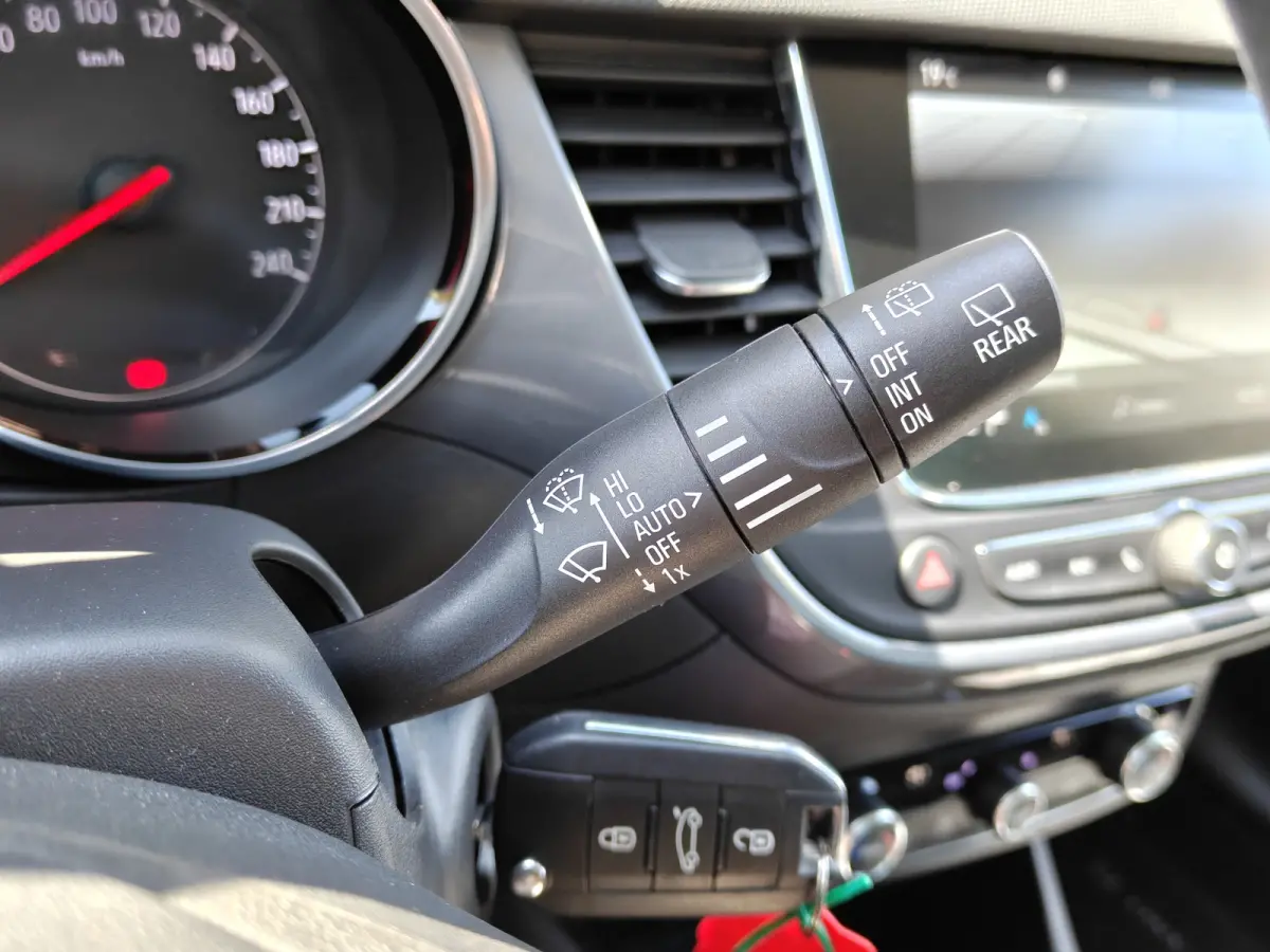 1.2 Turbo Elegance / Carplay / Stoelverwarming / Cruise / Airco /