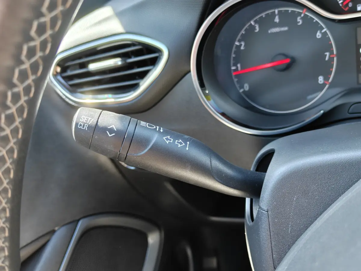 1.2 Turbo Elegance / Carplay / Stoelverwarming / Cruise / Airco /