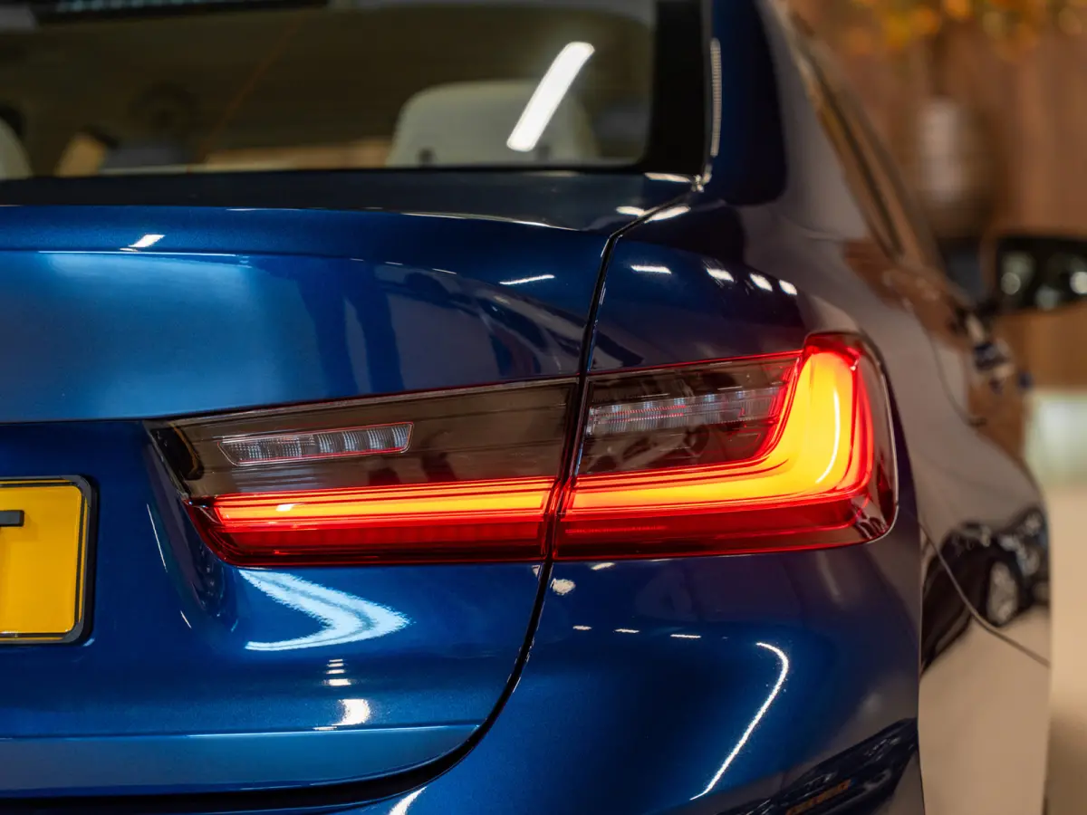 320i Executive, Facelift, Apple Carplay, Navi, Led, Camera, Multistuur, Leder, Cruise, Clima, Volledig Onderhoud.
