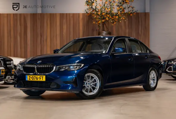 320i Executive, Apple Carplay, Android Auto, Navi, Led, Camera, Multistuur, Leder, Cruise, Clima, Volledig Onderhoud.