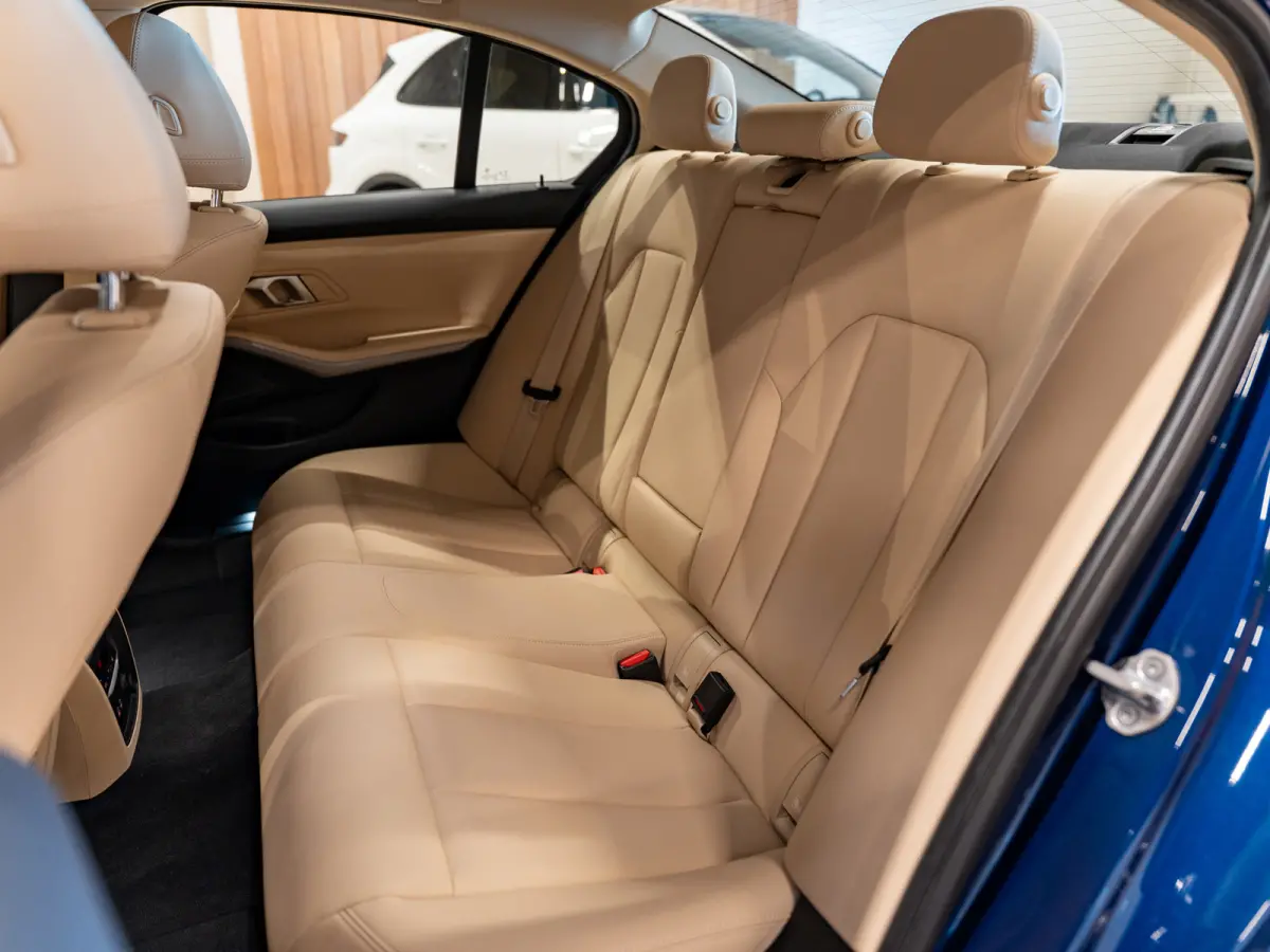 320i Executive, Facelift, Apple Carplay, Navi, Led, Camera, Multistuur, Leder, Cruise, Clima, Volledig Onderhoud.