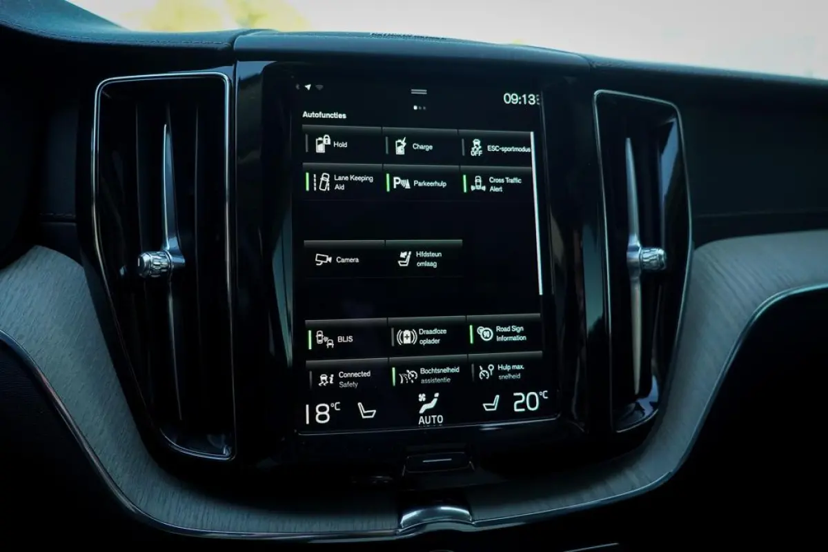 2.0 T6 Plug-in hybrid AWD Inscription / Pano / Stoelverwarming-ventilatie-massage / Trekhaak / Riem vervangen