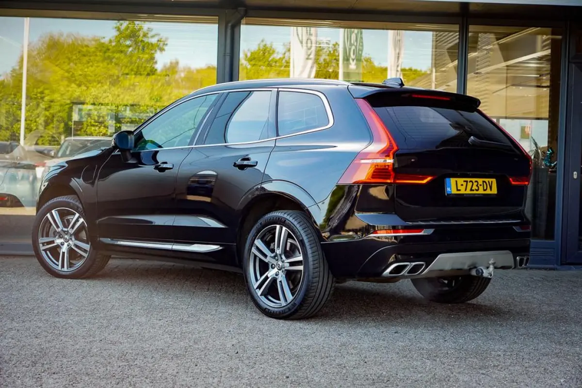 2.0 T6 Plug-in hybrid AWD Inscription / Pano / Stoelverwarming-ventilatie-massage / Trekhaak / Riem vervangen