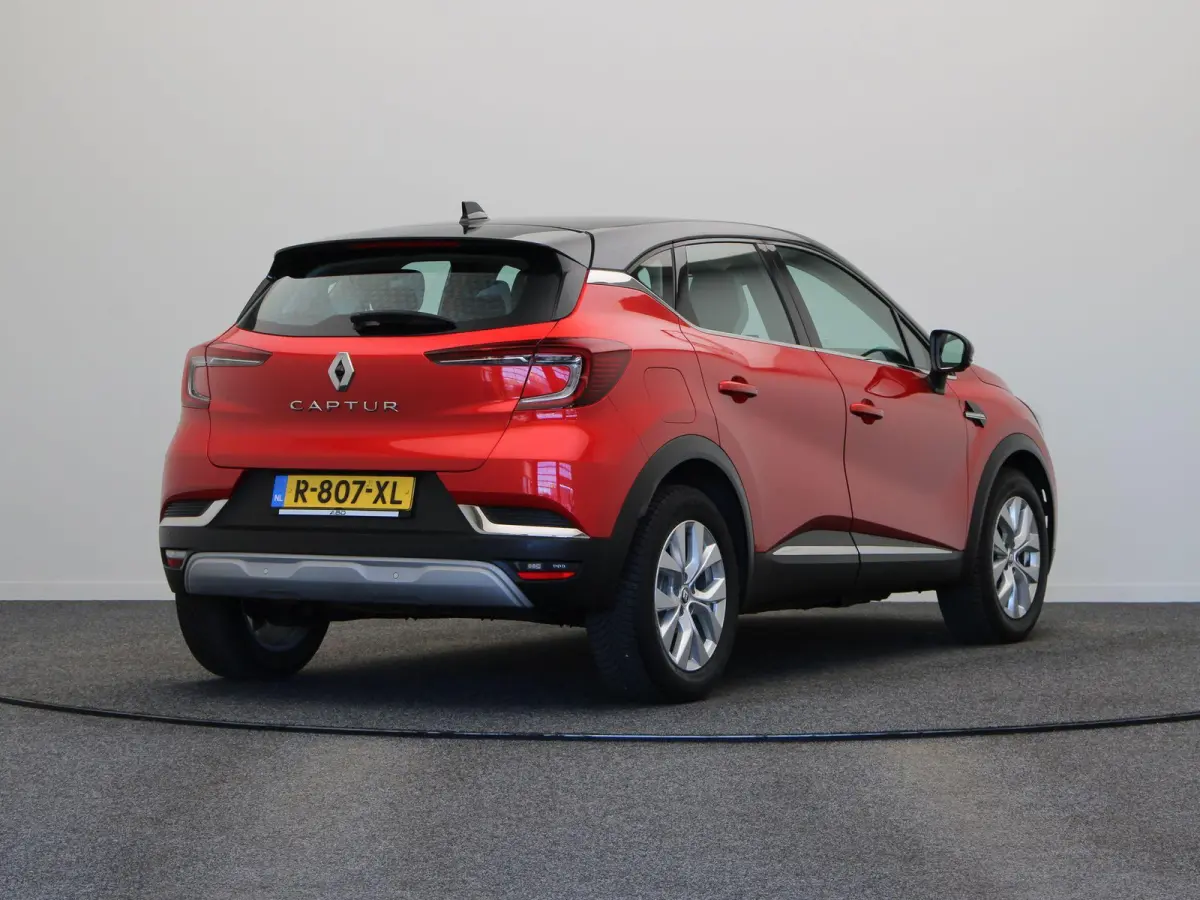 TCe 90pk Intens | Dealeronderhouden | Eerste eigenaar | 360 graden camera | Stoel en stuurverwarming | Dodehoek detectie | Verwarmd voorruit |