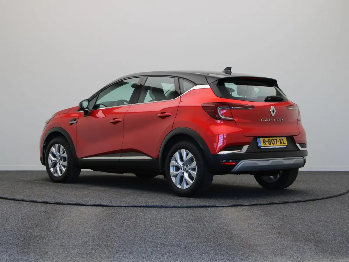 TCe 90pk Intens | Dealeronderhouden | Eerste eigenaar | 360 graden camera | Stoel en stuurverwarming | Dodehoek detectie | Verwarmd voorruit |