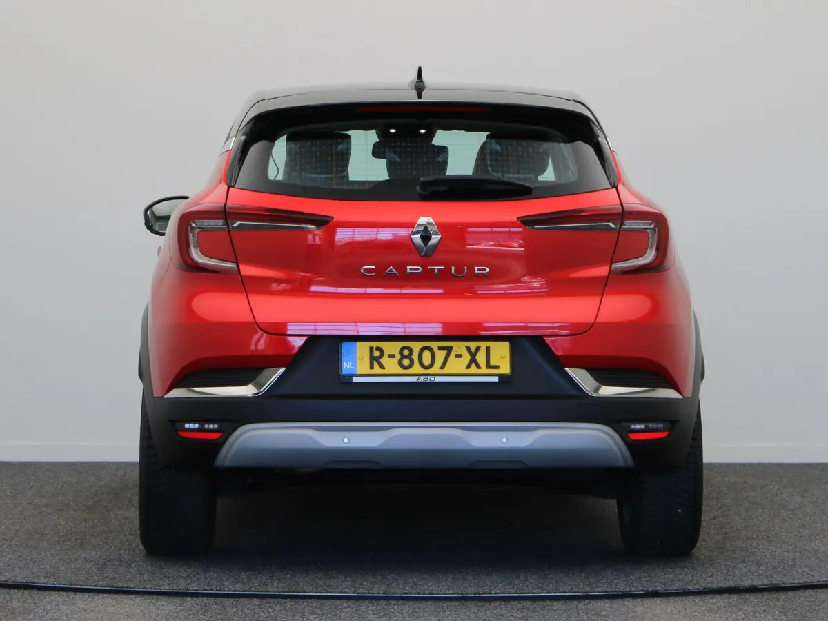 TCe 90pk Intens | Dealeronderhouden | Eerste eigenaar | 360 graden camera | Stoel en stuurverwarming | Dodehoek detectie | Verwarmd voorruit |