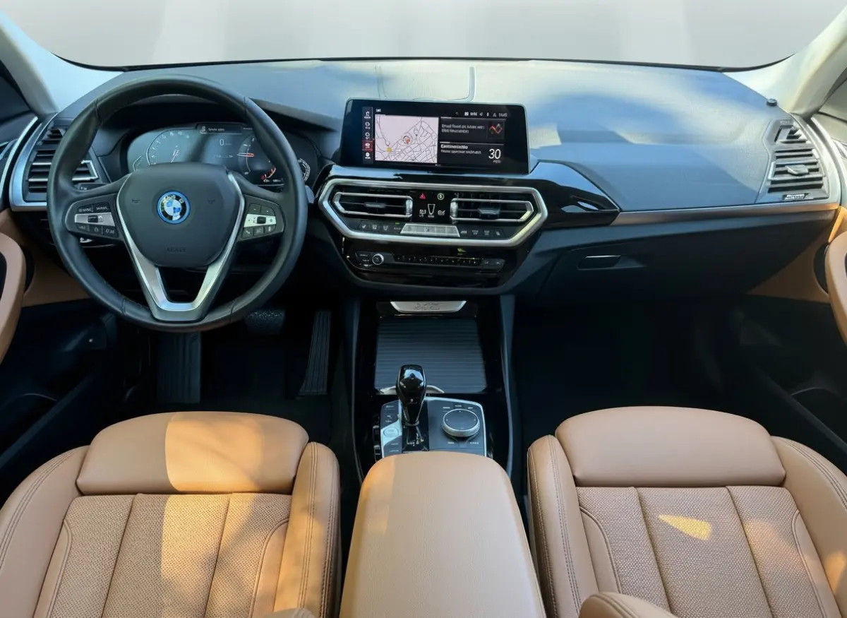XDrive30e High Exec. - Trekhaak - Camera - Sfeerverlichting
