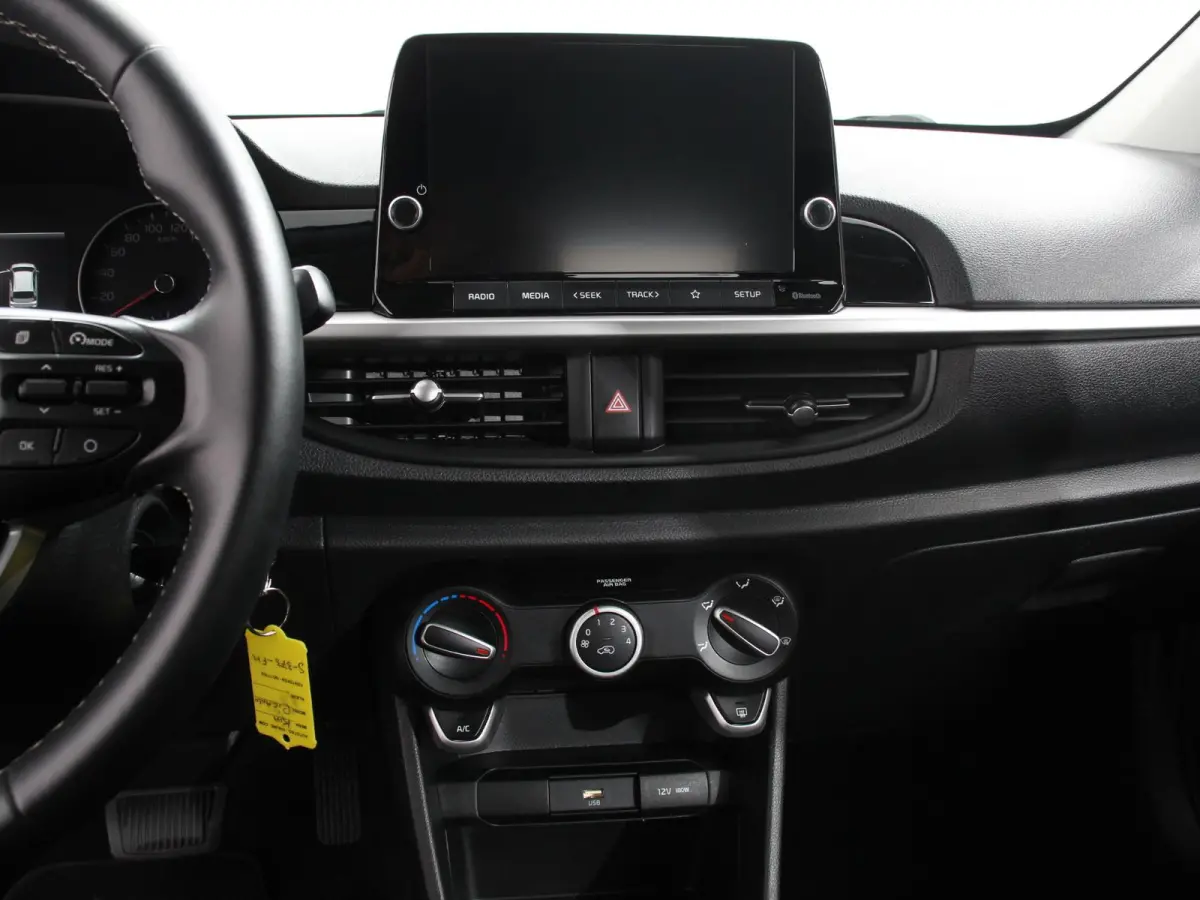 1.0 DPi Automaat DynamicLine Navigatie Apple Carplay Android Auto Camera Airco DAB Lichtmetalen velgen Bluetooth