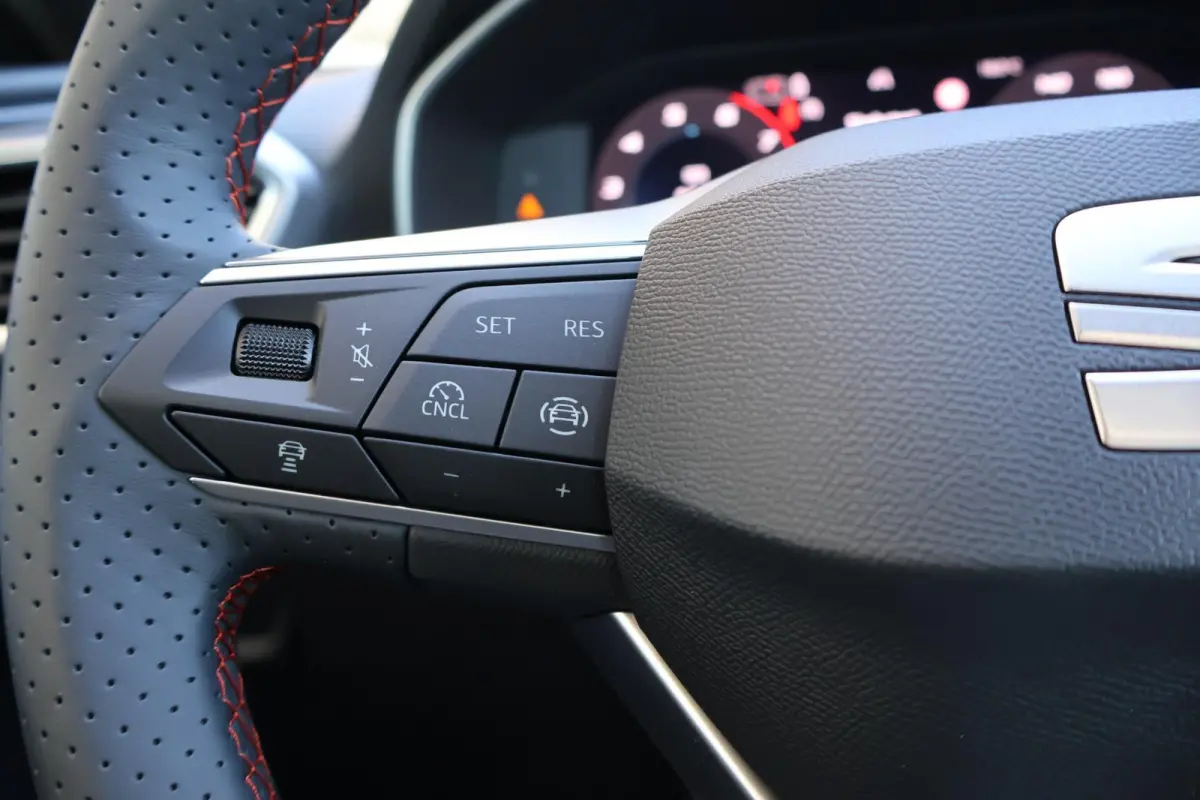 1.5 TSI 204pk e-Hybrid FR Business | Safe Drive Pack | Panoramadak