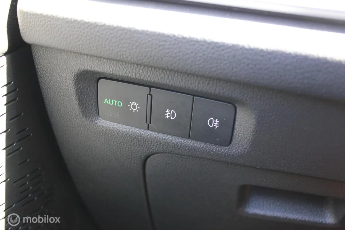 1.4 TSI iV PHEV Business Edition Plus ACC / HUD