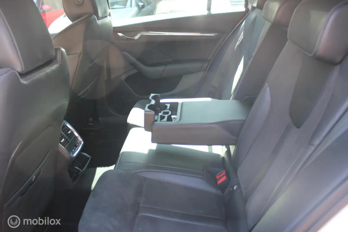 1.4 TSI iV PHEV Business Edition Plus ACC / HUD