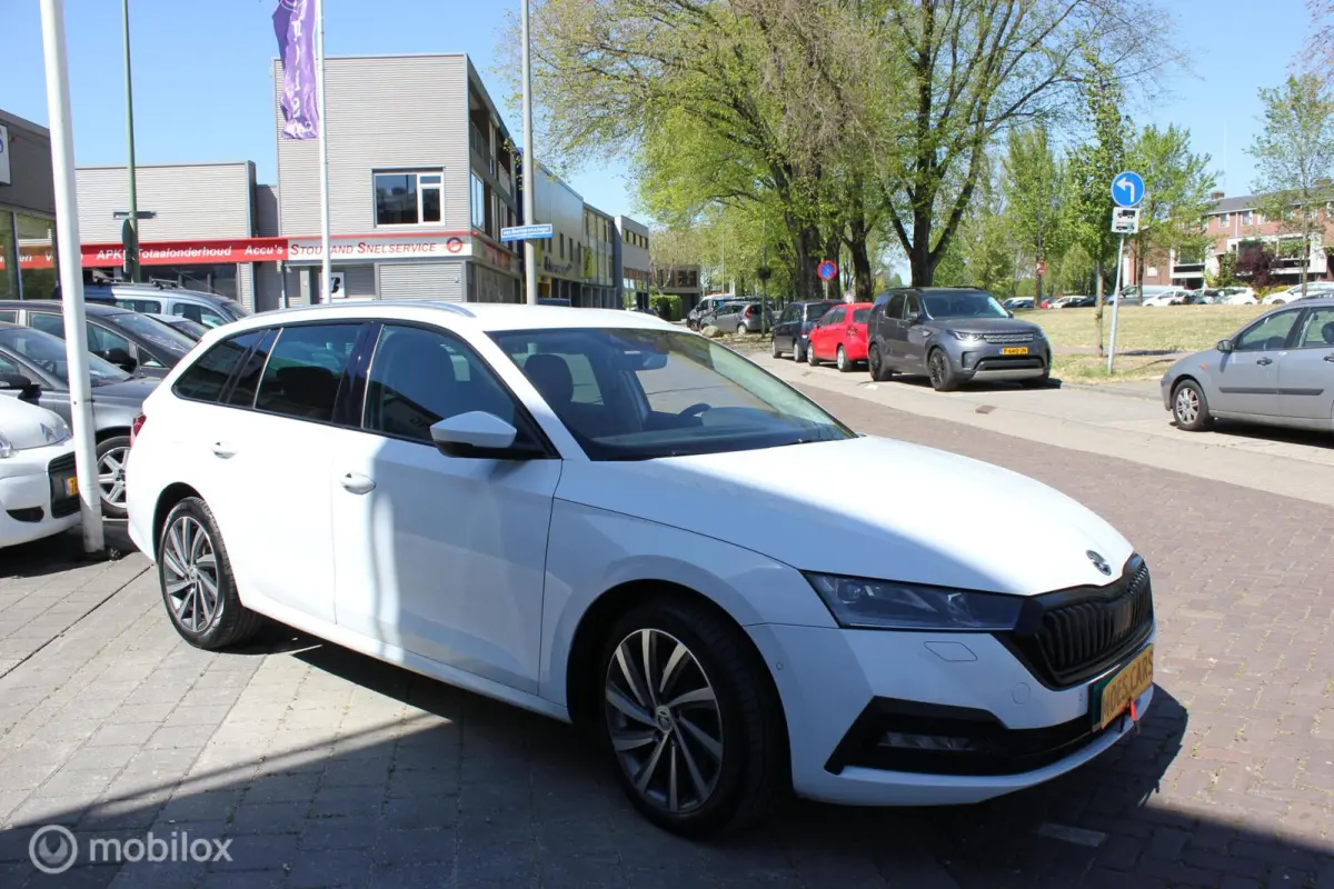 1.4 TSI iV PHEV Business Edition Plus ACC / HUD