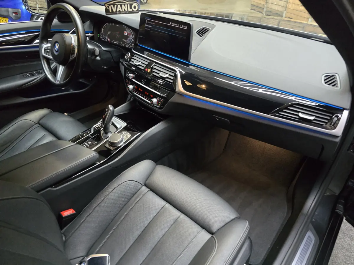 530e Business Edition M-Sport Plus HUD Navi LED Memory stoelv en koeling LM