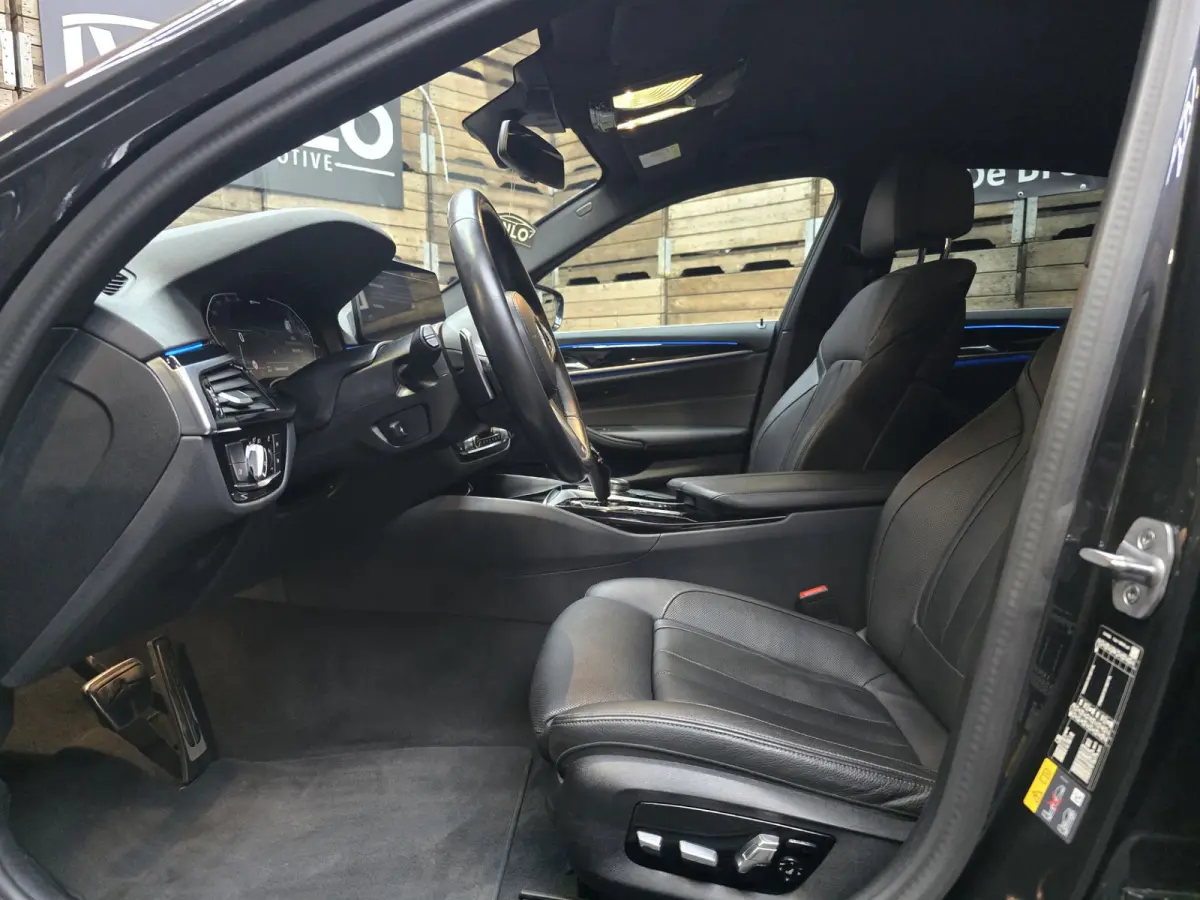 530e Business Edition M-Sport Plus HUD Navi LED Memory stoelv en koeling LM