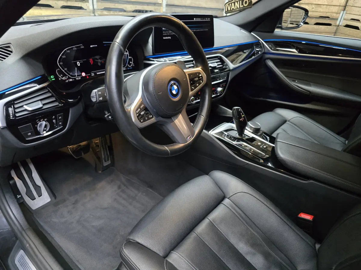 530e Business Edition M-Sport Plus HUD Navi LED Memory stoelv en koeling LM