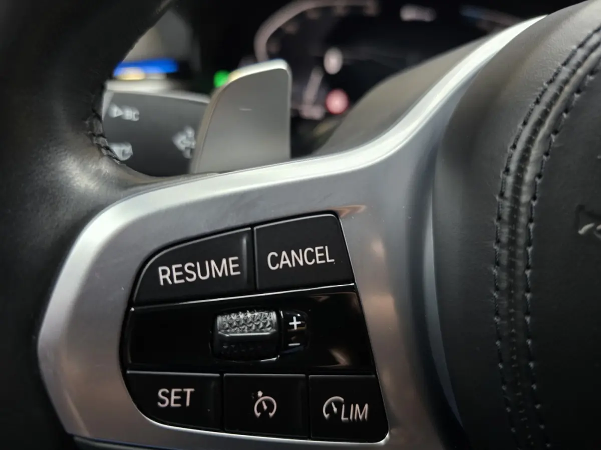 530e Business Edition M-Sport Plus HUD Navi LED Memory stoelv en koeling LM