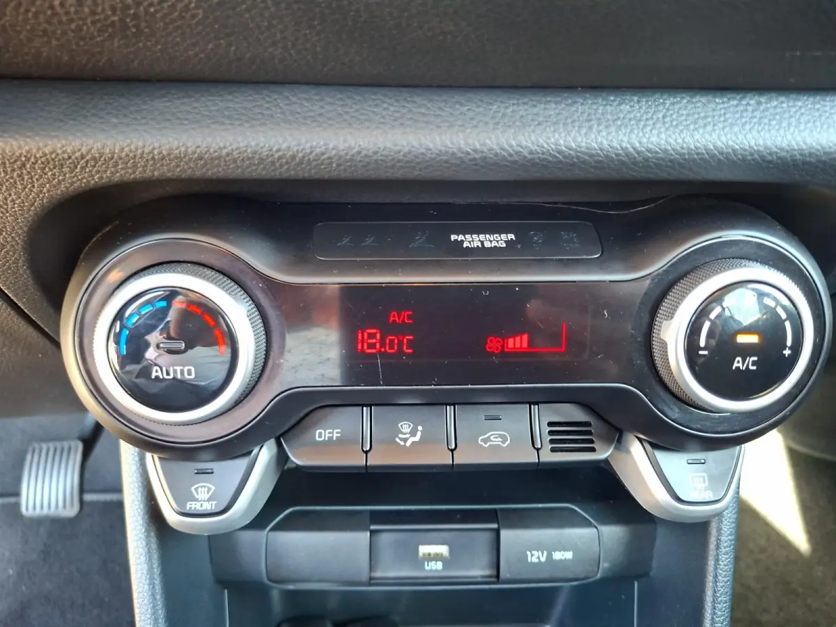 1.0 DPi DynamicPlusLine DEALER ONDERHOUDEN | 1E EIGENAAR | CLIMATE CONTROL | NAVIGATIE & ACHTERUITRIJCAMERA | RESTERENDE FABRIEKSGARANTIE TM 2031