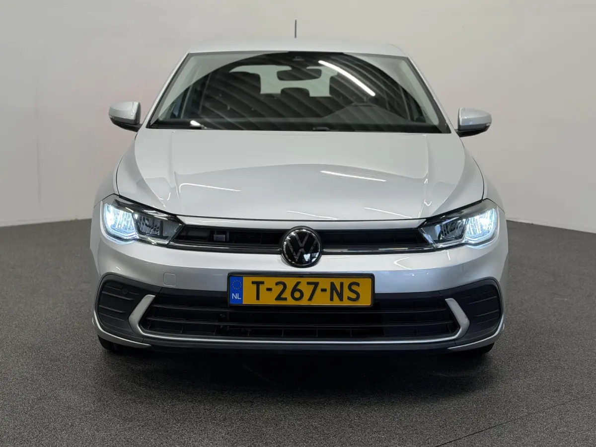 1.0 TSI Life Navigatie Apple Carplay / Android Auto Adaptive Cruise Control Lichtmetalen velgen Led Virtual Cockpit Airco
