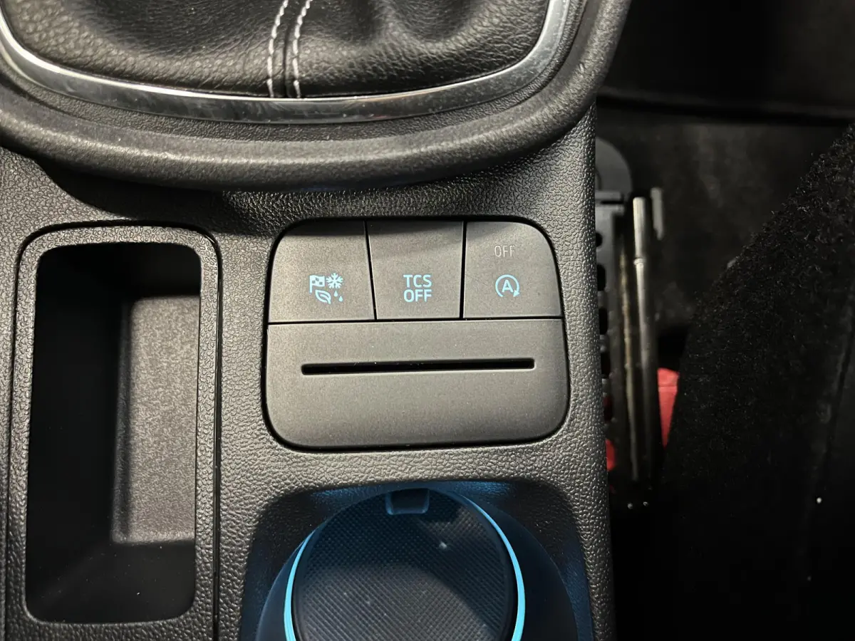 1.0 EcoBoost Titanium Climate control Cruise control LED Parkeersensor achter Stoel + Stuur verwarming Navigatie Apple Carplay/ Android Auto