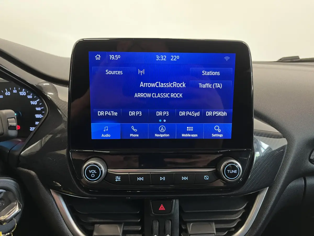 1.0 EcoBoost Titanium Climate control Cruise control LED Parkeersensor achter Stoel + Stuur verwarming Navigatie Apple Carplay/ Android Auto