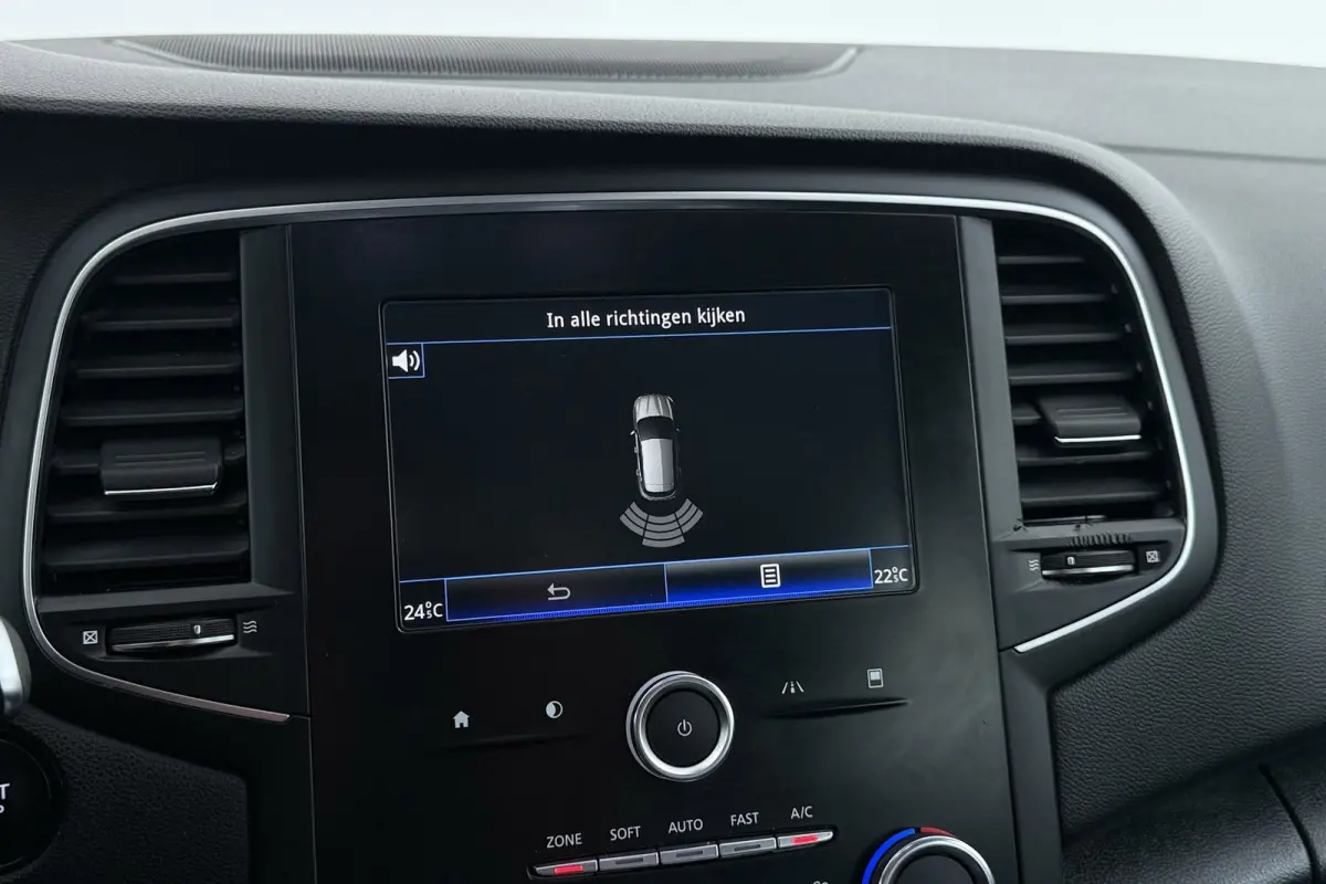 Mégane TCe Limited | Trekhaak | | CarPlay | Leer | Stoelverwarming | Massage | Head-Up |