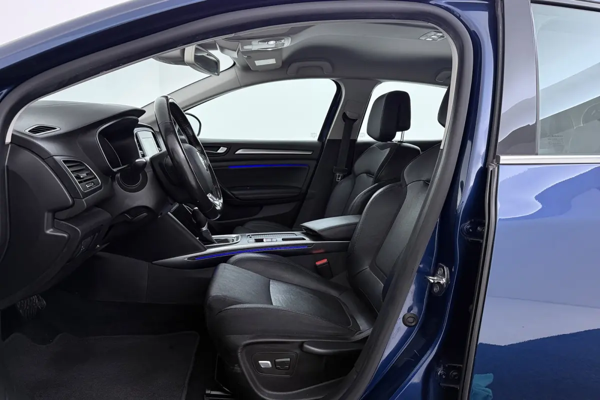 Mégane TCe Limited | Trekhaak | | CarPlay | Leer | Stoelverwarming | Massage | Head-Up |